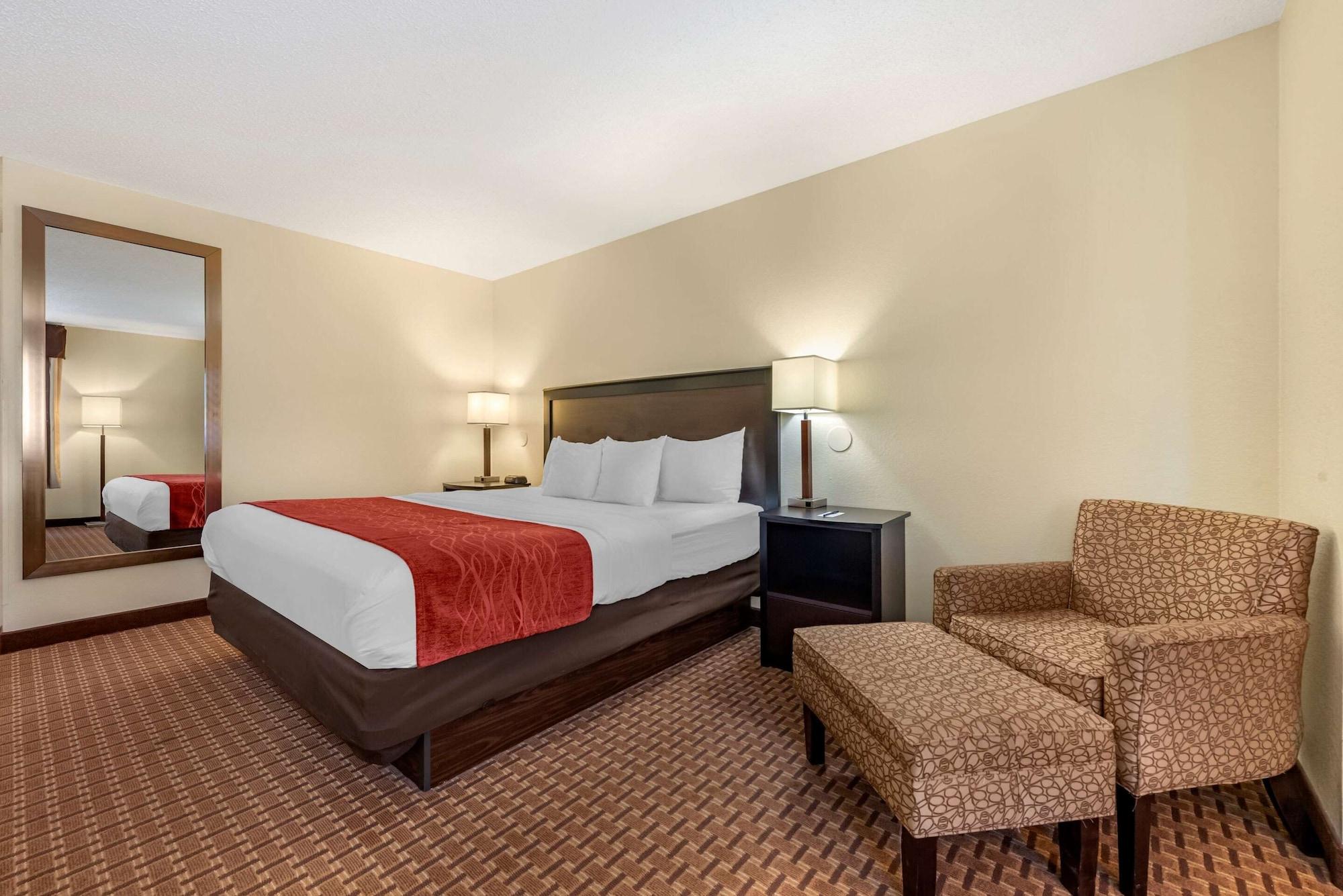 Comfort Inn & Suites Warsaw Near Us-30 Екстериор снимка